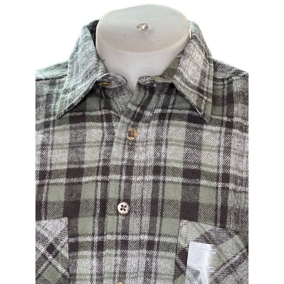 St. John’s Bay Buffalo Plaid Flannel Long Sleeve Button Down Size M - Picture 3 of 8